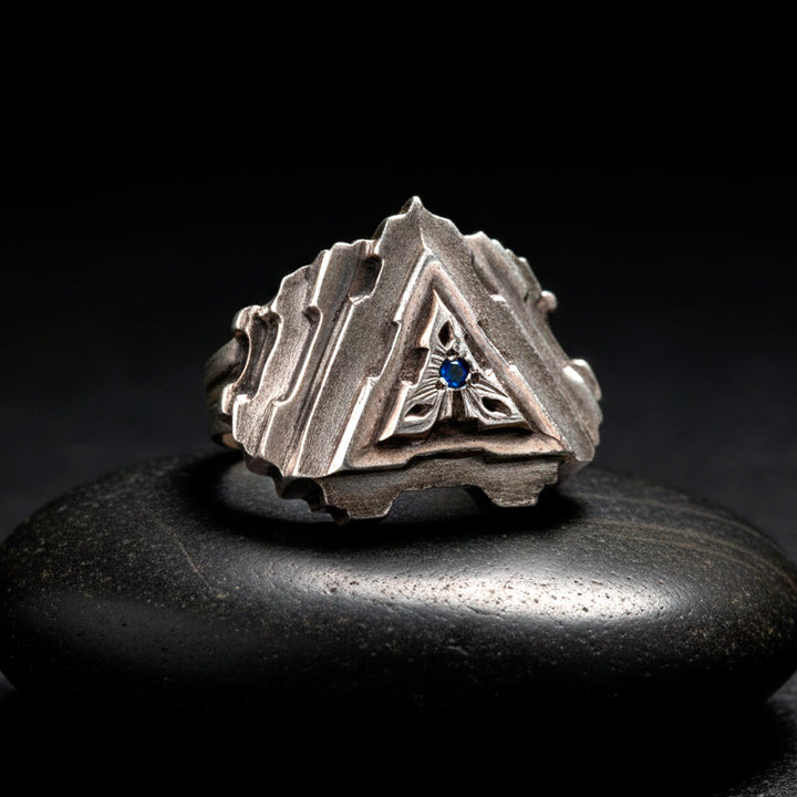 FRACTAL TRIANGLE RING